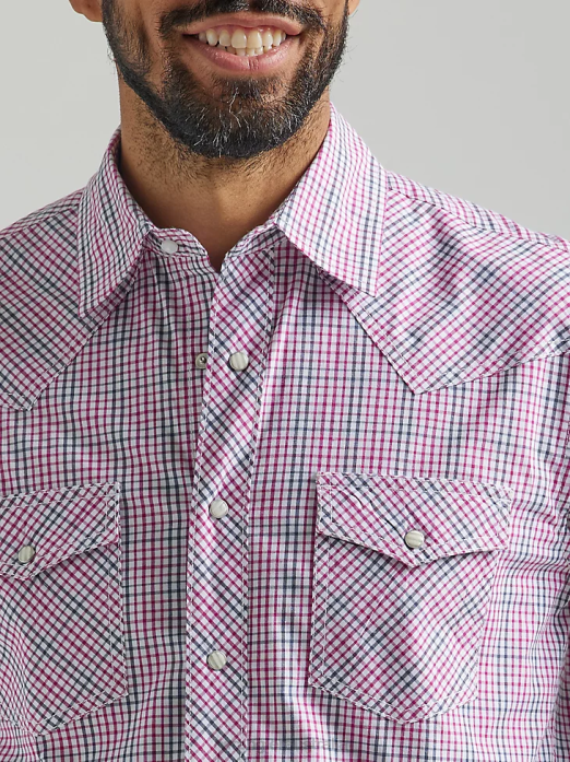 20X Competition Advanced Comfort Long Sleeve Two Pocket Western Snap Plaid Shirt Men Wrangler RHXV492 Clothing Mini Pink (112324834)
