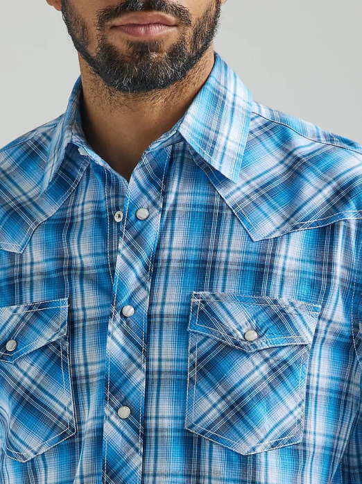 20X Competition Advanced Comfort Long Sleeve Two Pocket Western Snap Plaid Shirt Men Wrangler RHXV493 Clothing Azul (112324832)