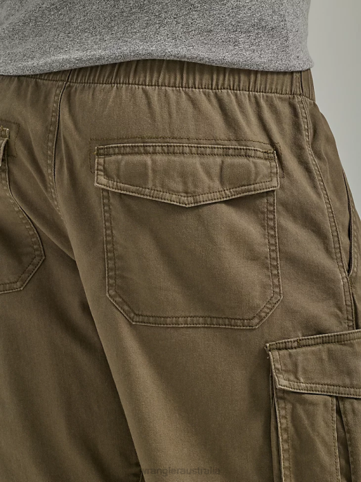 Free To Stretch Drawstring Cargo Short Men Wrangler RHXV552 Clothing Pine Green (112336242)