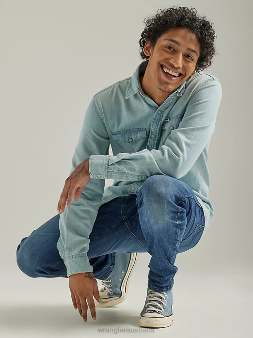 Heritage Redding Loose Fit Jean Men Wrangler RHXV185 Clothing Ripped Light Wash (112335468)