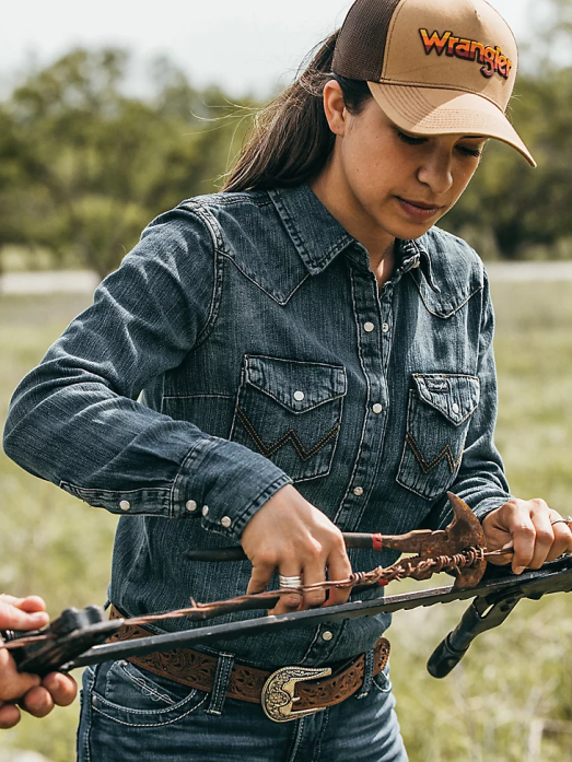 Long Sleeve One Point Front and Back Yokes Solid Top Women Wrangler RHXV888 Clothing Black (LW1002X)