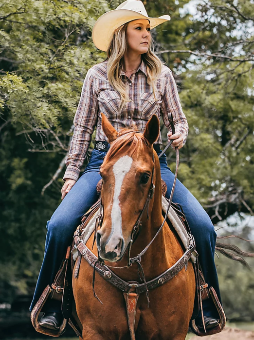 Long Sleeve One Point Front and Back Yokes Solid Top Women Wrangler RHXV888 Clothing Black (LW1002X)