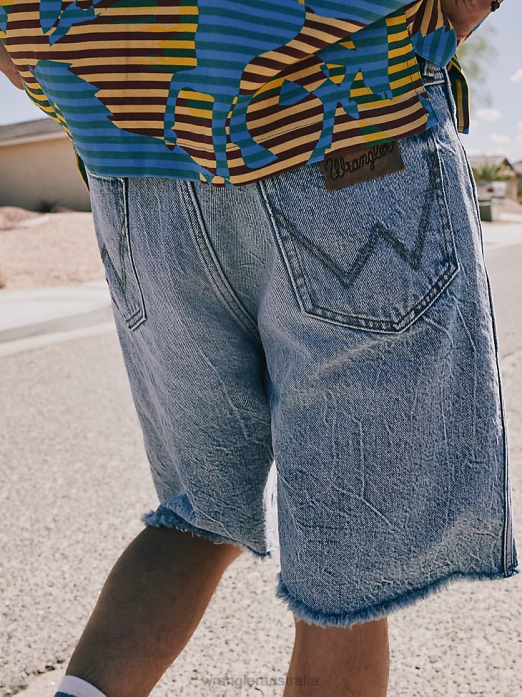 Loose Fit Denim Short Men Wrangler RHXV581 Clothing Bodark (112332619)