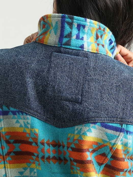 RIGGS Tough Layers Sherpa Lined Canvas Jacket Women Wrangler RHXV863 Clothing Golden Khaki (112318477)