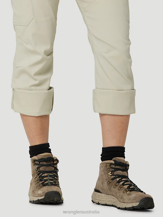 RIGGS Workwear Ripstop Ranger Cargo Pant Women Wrangler RHXV820 Clothing Golden Khaki (3WF60GK)