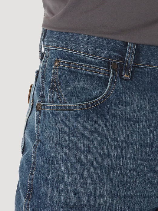 Retro Relaxed Fit Bootcut Jean Men Wrangler RHXV42 Clothing TB Wash (WRT20TB)
