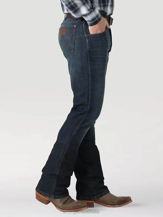 Retro Slim Fit Bootcut Jean Men Wrangler RHXV10 Clothing Timber (112323402)