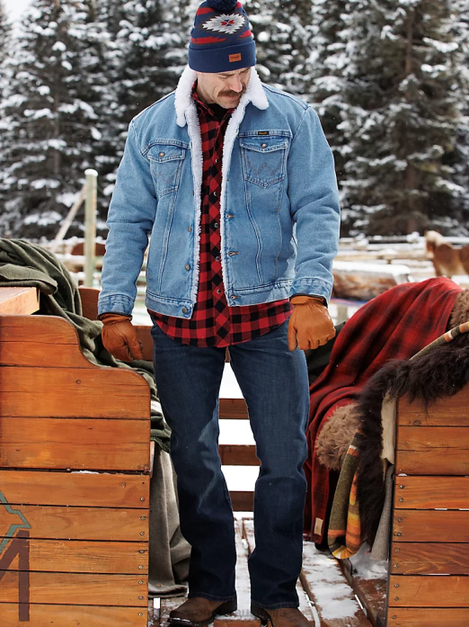 Retro Slim Fit Bootcut Jean Men Wrangler RHXV10 Clothing Timber (112323402)