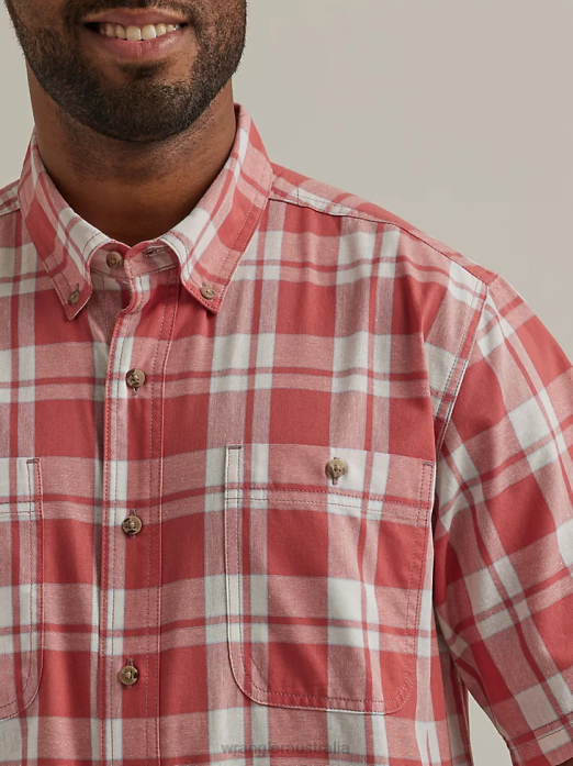 Rugged Wear Short Sleeve Easy Care Plaid Button-Down Shirt Men Wrangler RHXV346 Clothing Cedar Red (112325899)