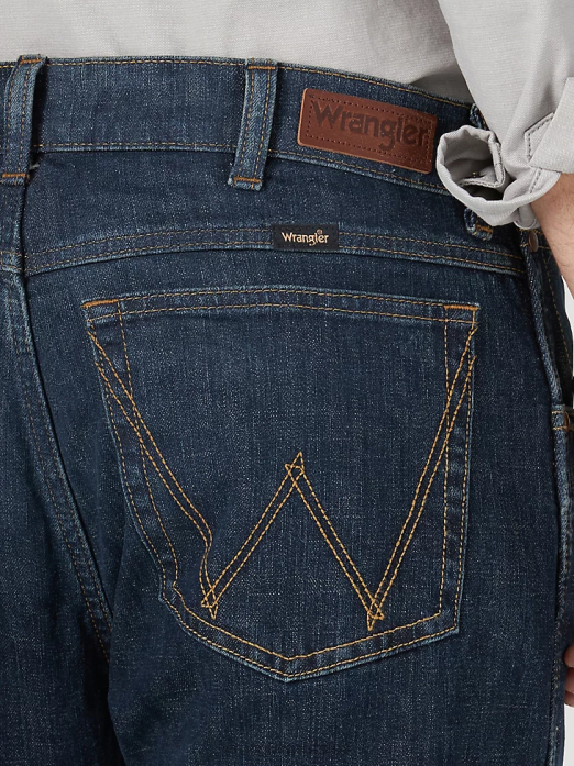 Slim Fit Bootcut Jeans Men Wrangler RHXV182 Clothing CB Wash (MGW77CB)