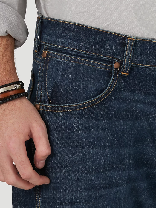 Slim Fit Bootcut Jeans Men Wrangler RHXV182 Clothing CB Wash (MGW77CB)