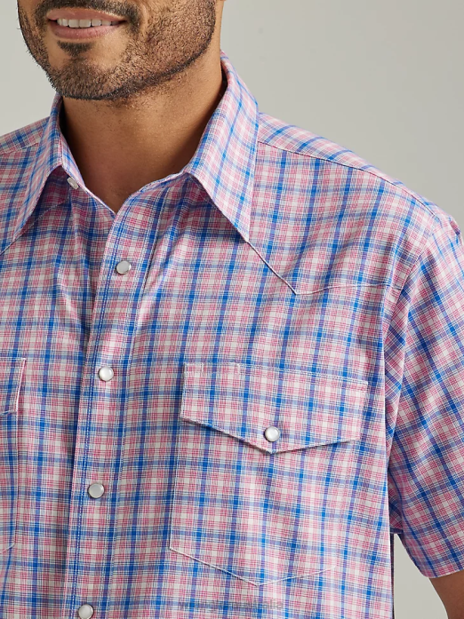 Wrinkle Resist Short Sleeve Western Snap Plaid Shirt Men Wrangler RHXV446 Clothing Fireworks Blue (112326368)