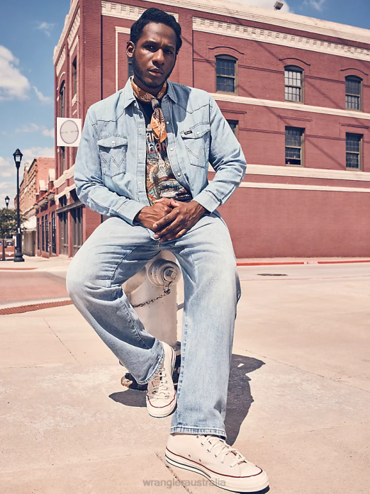 Heritage Redding Loose Fit Jean Men Wrangler RHXV187 Clothing Sunshine Blue (112318428)