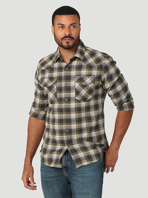 Cloud Flannel Free To Stretch Shirt Men Wrangler RHXV381 Clothing Capulet Olive (112324434)