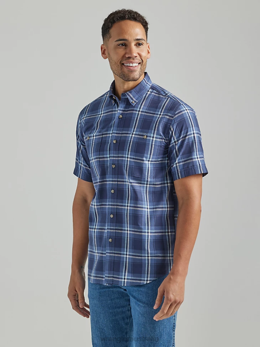 Rugged Wear Short Sleeve Easy Care Plaid Button-Down Shirt Men Wrangler RHXV342 Clothing Blue Deep (112325041)