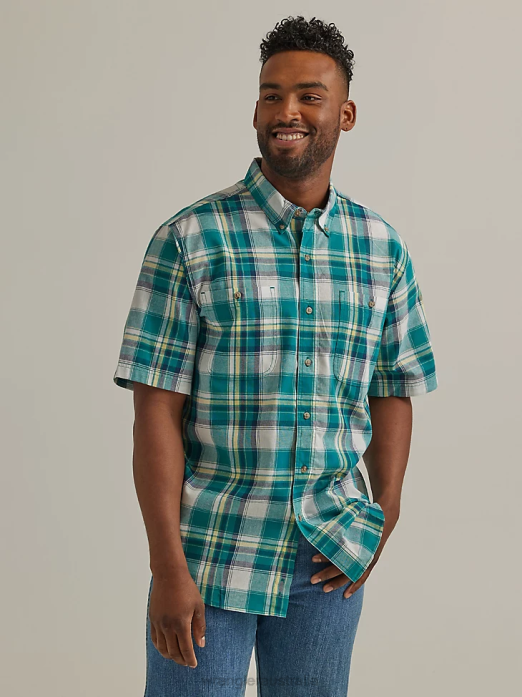 Rugged Wear Short Sleeve Easy Care Plaid Button-Down Shirt Men Wrangler RHXV345 Clothing Variable Teal (112325890)
